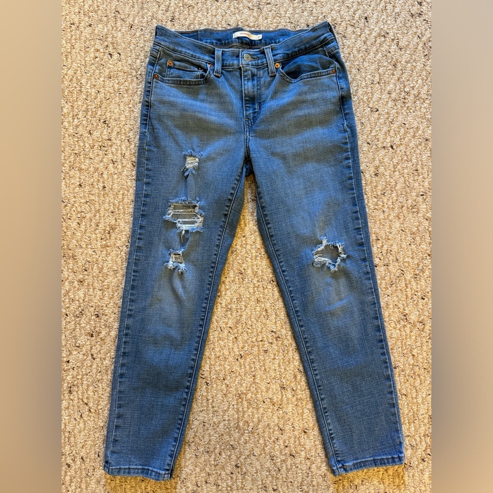 *3 for $9* Levi Jeans Waist-27.5, Rise-9, Inseam-25